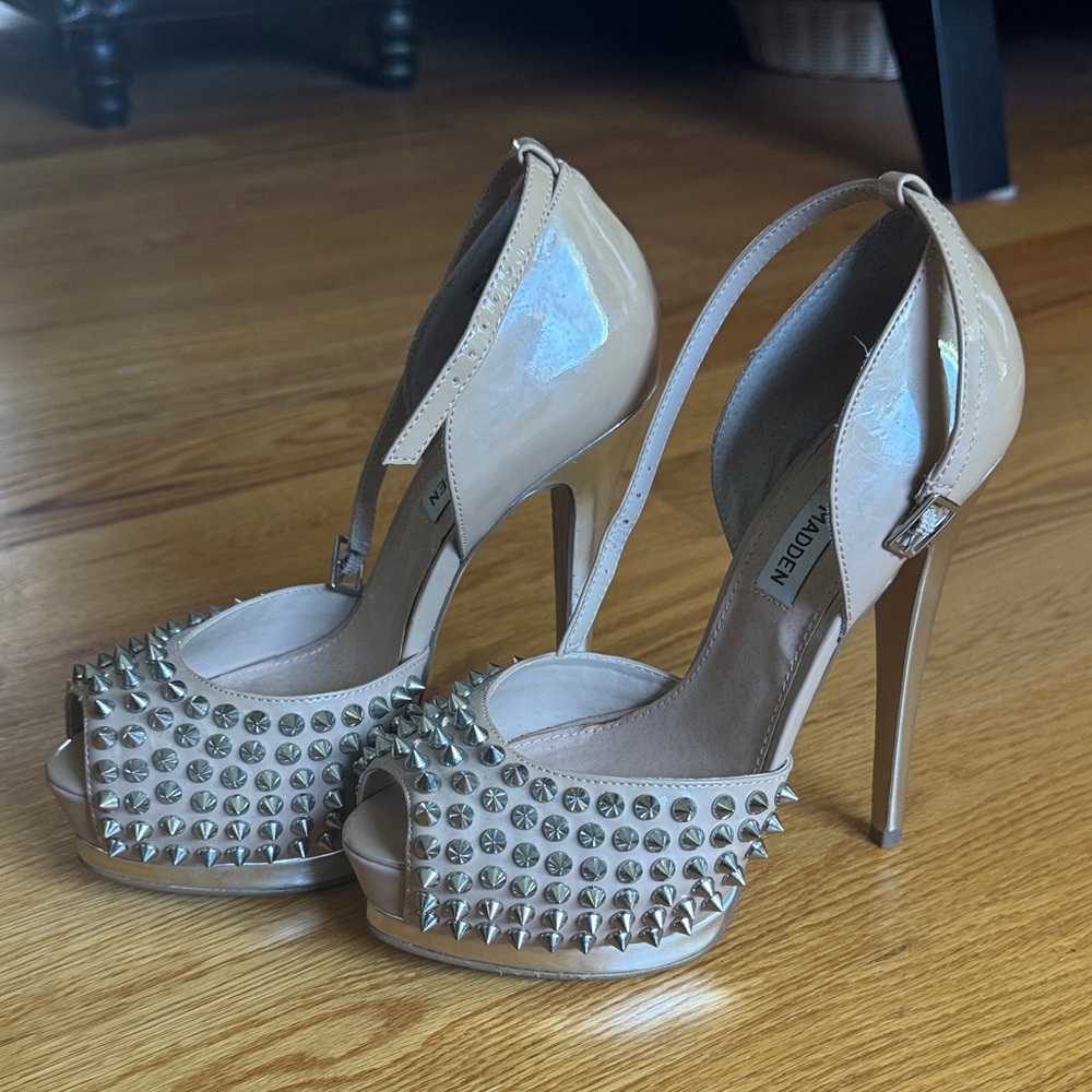 Steve Madden Obstcl-S Nude Patent Spike Studded Peep-Toe Stiletto Heels